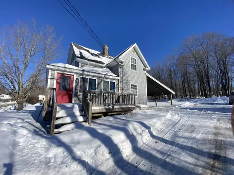 107 Prospect St, Dexter, ME 04930