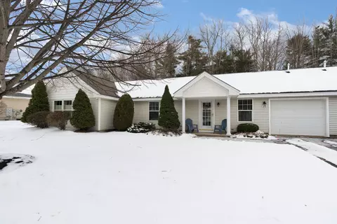 24 Kavanaugh Rd #24, Old Orchard Beach, ME 04064