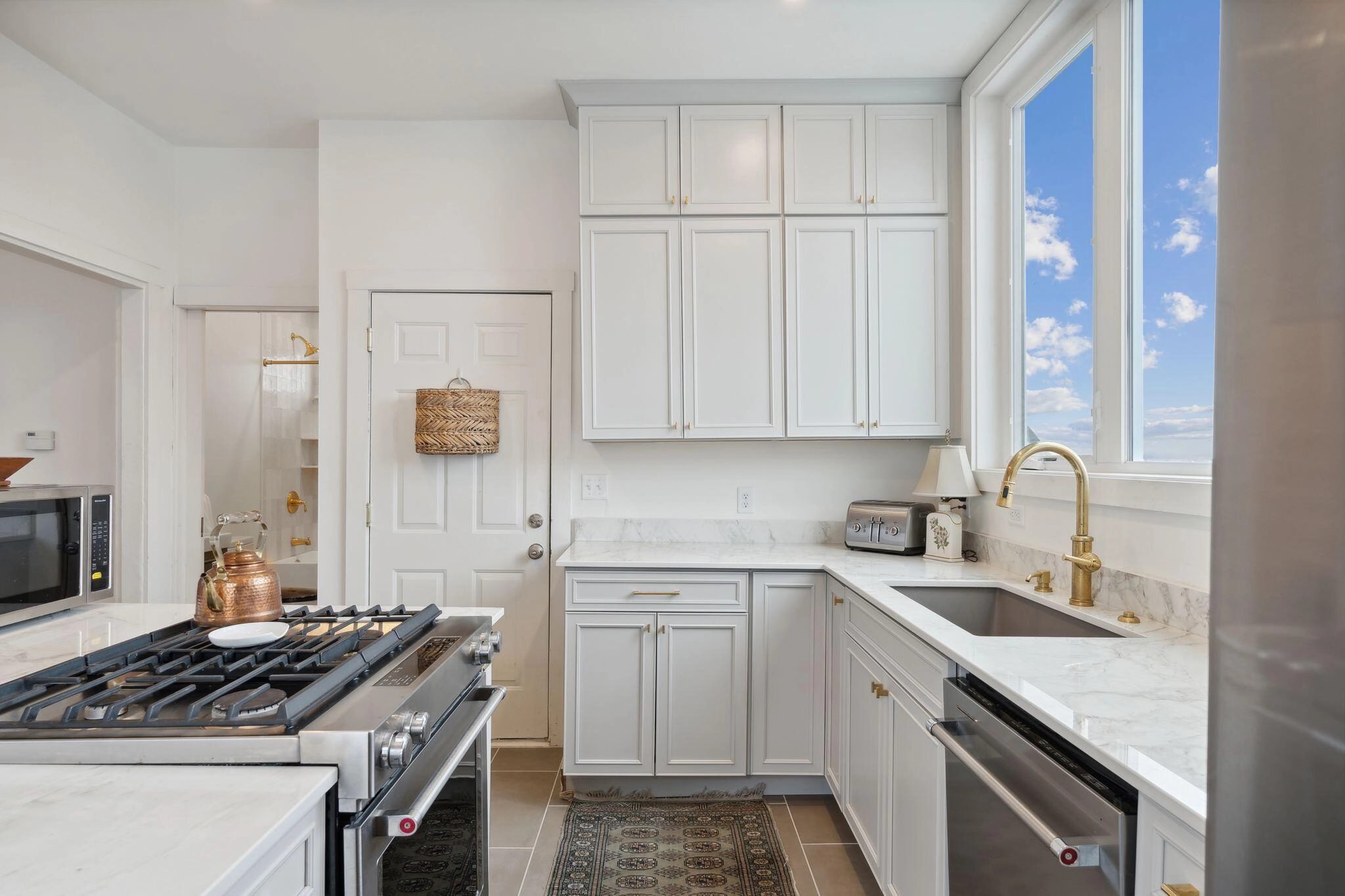 62 St Lawrence St Unit 2  