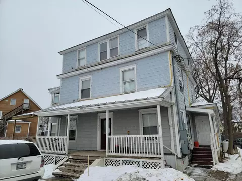 4 Spring Pl, Waterville, ME 04901