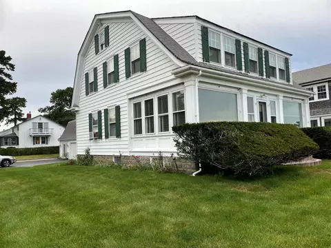10 Dover St, Scarborough, ME 04074