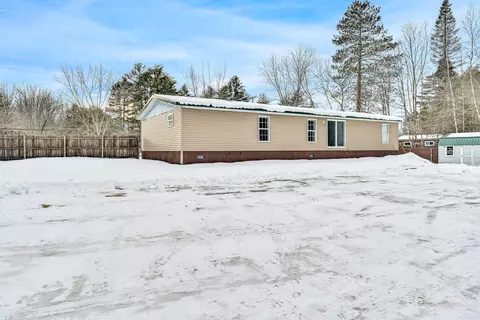 170 Mechanic Falls Rd, Poland, ME 04274