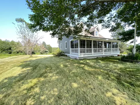 182 Newman St, Winter Harbor, ME 04693