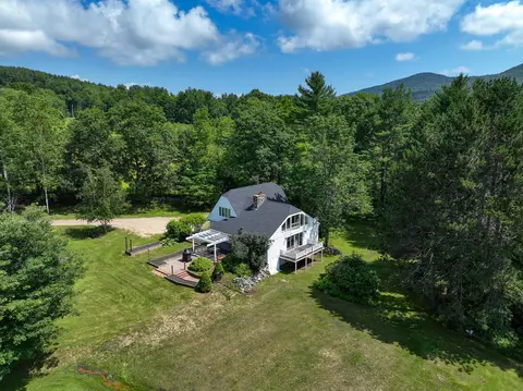 211 Common Rd, Dixfield, ME 04224