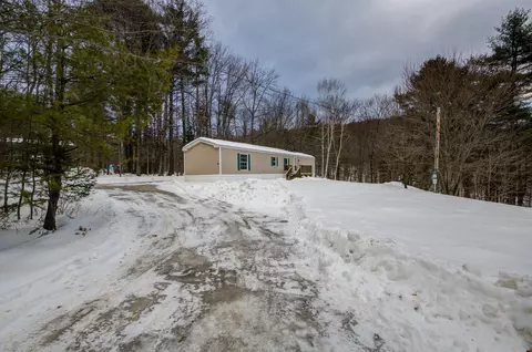 536 Old County Rd, Greenwood, ME 04255