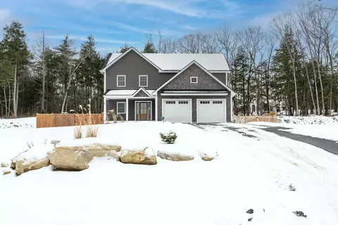 30 Hayfield Ln, Windham, ME 04062