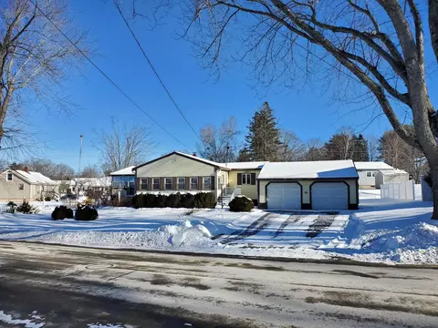 431 Birch St, Bangor, ME 04401
