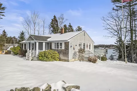 109 Log Cabin Rd, Westport Island, ME 04578