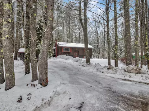 70 Old Sumner Rd, Buckfield, ME 04220