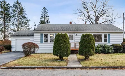 3 Helene St, Portland, ME 04103