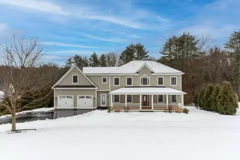 3 Maple St, Falmouth, ME 04105