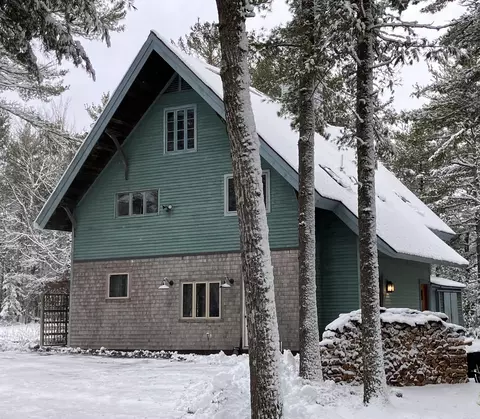 18 Quarrys Edge Rd, Mount Desert, ME 04660