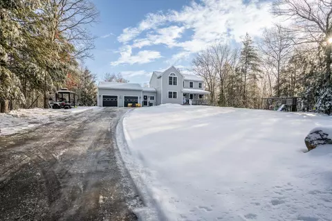 560 Deerwander Rd, Hollis, ME 04042