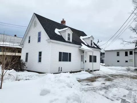 31 Church St, Livermore Falls, ME 04254
