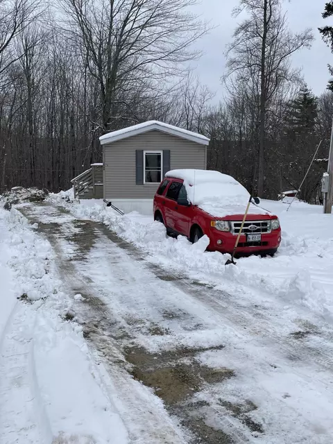 1068 River Ave, Gardiner, ME 04345