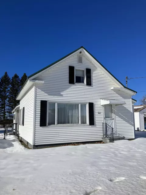 68 Dexter Rd, Corinna, ME 04928