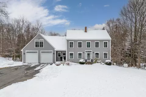 18 Freedom Rd, Scarborough, ME 04074