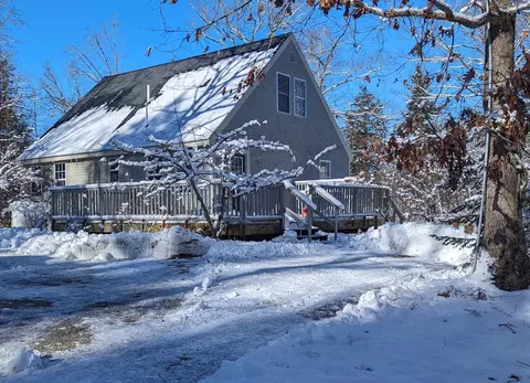73 Shamrock Ln, Damariscotta, ME 04543