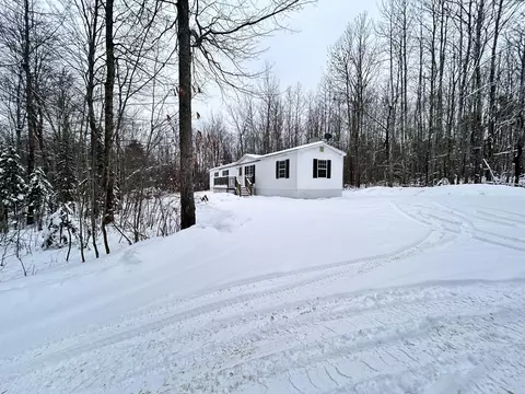 144 Northport Rd, Belmont, ME 04952