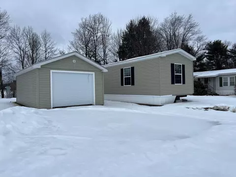 25 Julie St, Poland, ME 04274