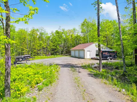 338 Norridgewock Rd, Fairfield, ME 04937