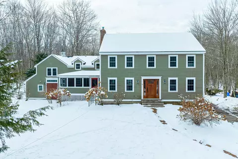 16 Chapman Ln, Kennebunk, ME 04043