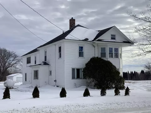 511 Van Buren Rd, Limestone, ME 04750