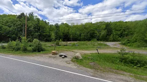 741 Broad St, Auburn, ME 04210