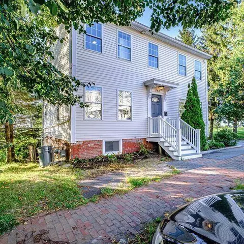 194 York St, Portland, ME 04102