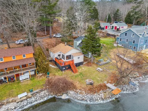 41 Shore Dr, Sabattus, ME 04280