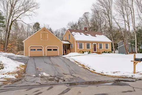 112 Greenwood Rd, Brunswick, ME 04011