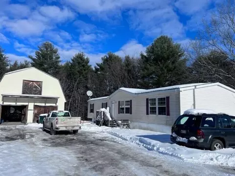 6 Karen Dr, Oxford, ME 04270