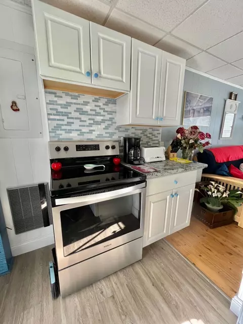 9 E Grand Ave #10, Scarborough, ME 04074