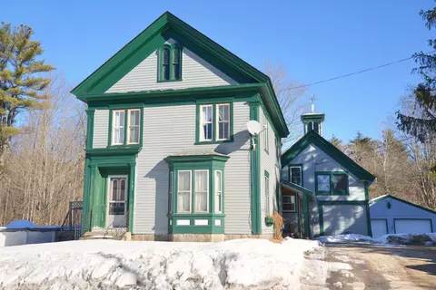 987 Pequawket Trl, Baldwin, ME 04091