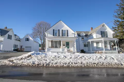 41 Davis St, Old Town, ME 04468