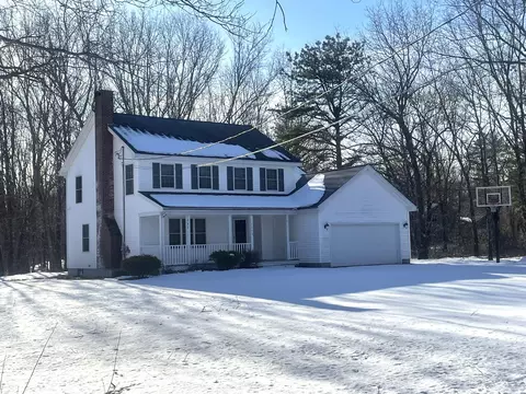 700 Maguire Rd, Kennebunk, ME 04043