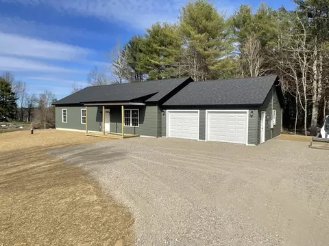 579 Ridge Rd, Windsor, ME 04363