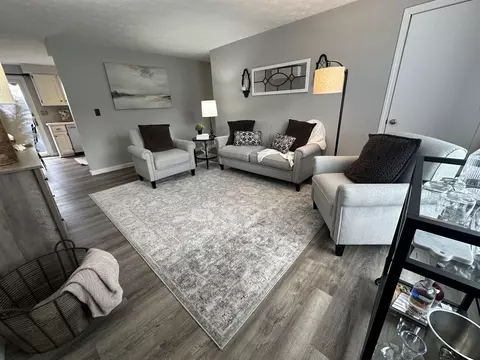 1372 Post Rd #1D, Wells, ME 04090