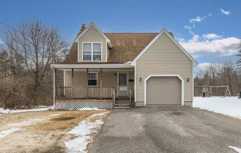 5 Yvonne St, Sanford, ME 04073