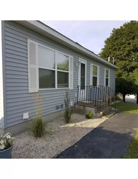 64 Jean St, Lewiston, ME 04240
