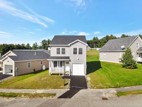 52 Village Cir, Augusta, ME 04330