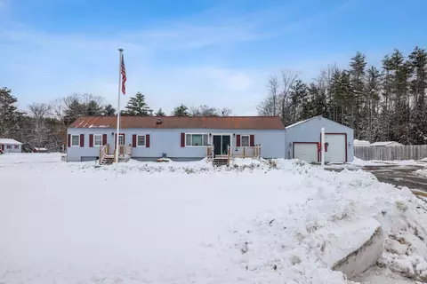 784 Parker Farm Rd, Buxton, ME 04093