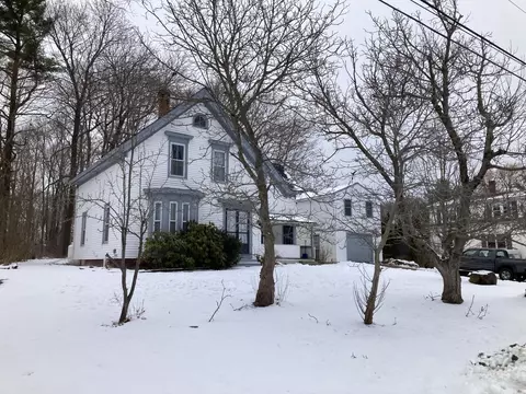 54 Oliver St, Rockland, ME 04841