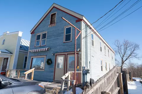 93 Main St, Unity, ME 04988
