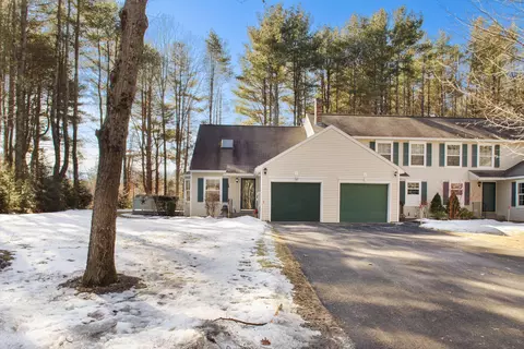 2 Waterford Greene Dr #2, Kennebunk, ME 04043