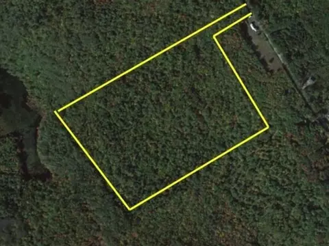 116 Hancock Pond Rd, Sebago, ME 04029