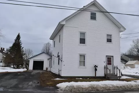 127 Middle St, Pittsfield, ME 04967
