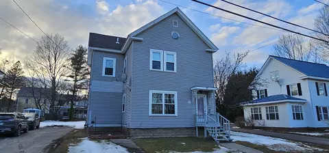 19 Newhall St, Fairfield, ME 04937