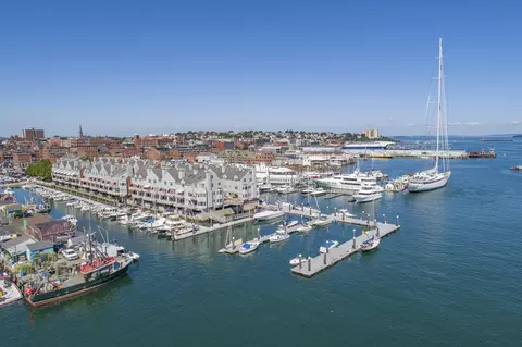 308 Chandlers Wharf #308, Portland, ME 04101