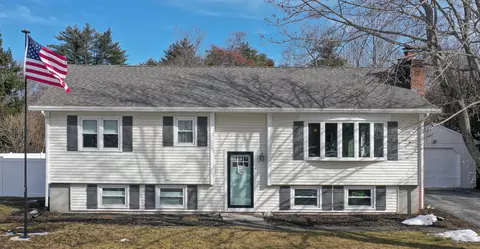 2 Constitution Dr, Westbrook, ME 04092